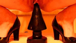 چار آنکھوں بگ چھاتی کے ساتھ brunette سواری ایک حامی کی طرح سیکسی تصاویر