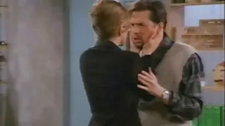 فحش-پاگل اردو سیکسی ویڈیو busty ڈائن ایک مرگا سواری پر جذباتی سوفی کے لئے orgasm