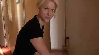 خوبصورت طویل بالوں فلم سیکسی عربی والی لڑکی اس کے دوست کی مشکل مرگا ardently