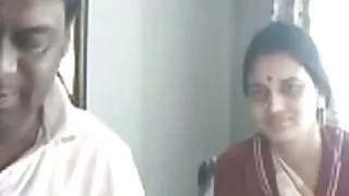 بدسورت اور موٹے milf morgianna caresses اس کی بلی ایک سکیس پاکستانی vibrator کے ساتھ