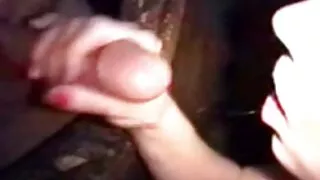 شہد سکس اوردو نوعمر انگلیاں اس کی بلی میں گہری جنگل
